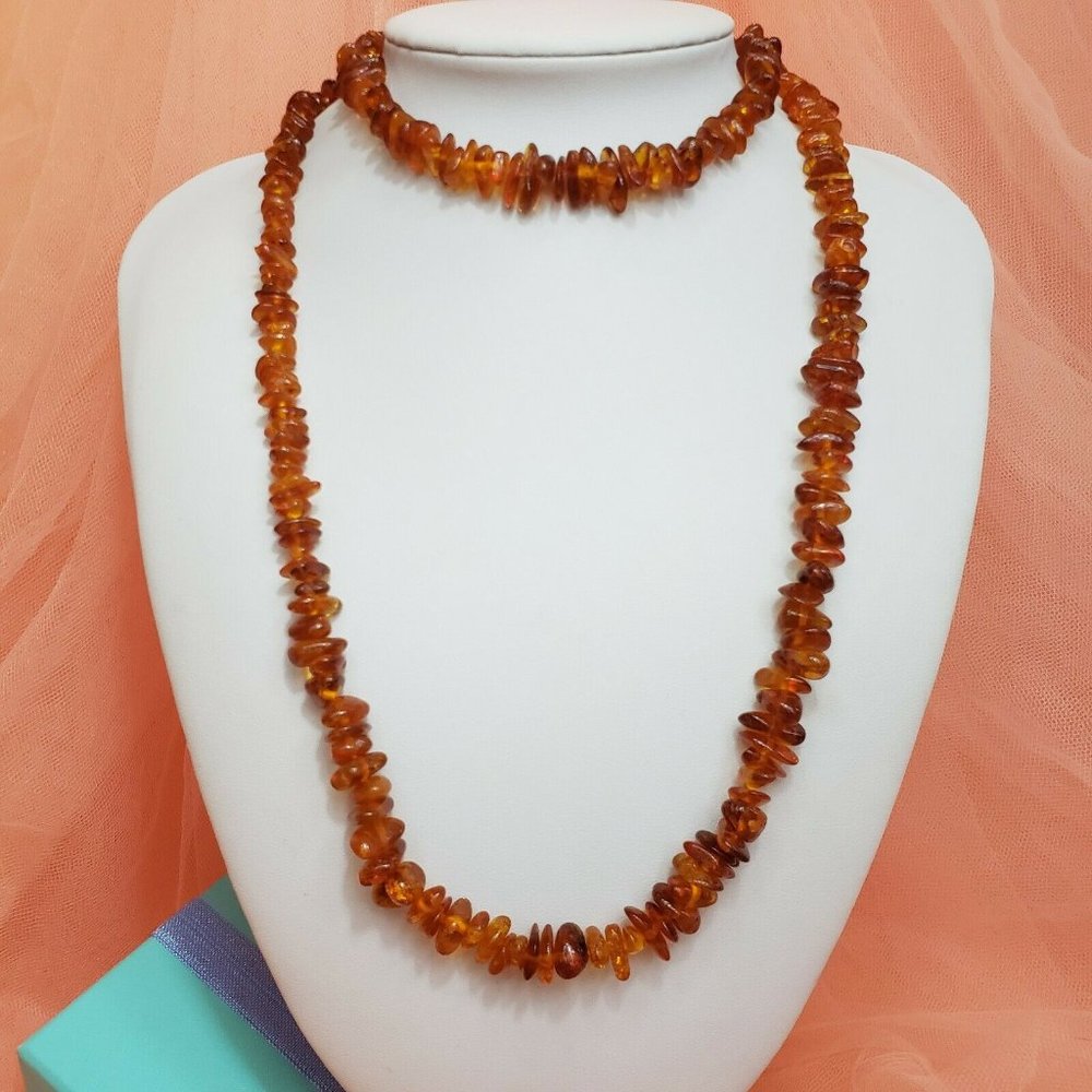 VINTAGE NATURAL BALTIC AMBER COGNAC BEAD NECKLACE